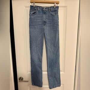 Abercrombie & Fitch The 90s Straight Ultra High-Rise Blue Jeans